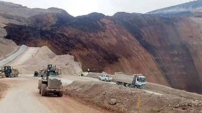 Erzincan İliç’te altın madeninde toprak kayması