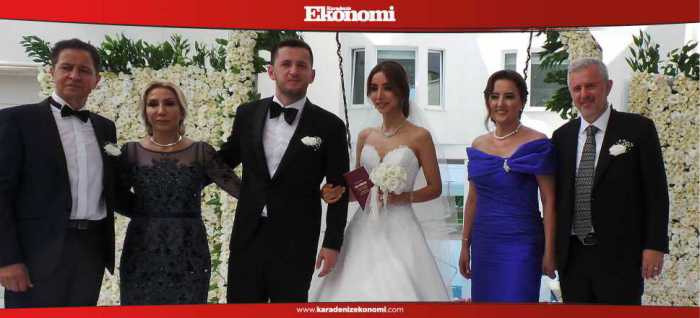 İş adamı Cem Şenocak oğlunu evlendirdi