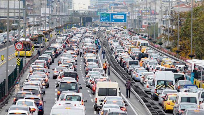 Trafikte taşıt sayısı yüzde 54,8 arttı