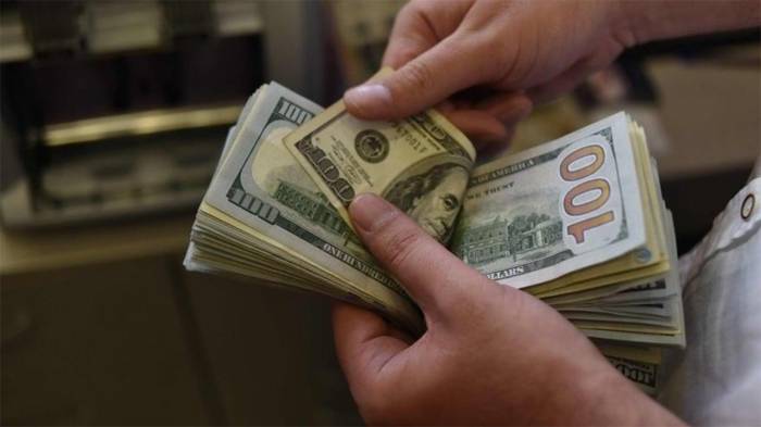 Dolar 12 liranın üzerine çıktı