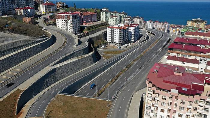 Karadeniz Sahil Yolu'nu rahatlatacak projenin yüzde 60'ı tamamlandı