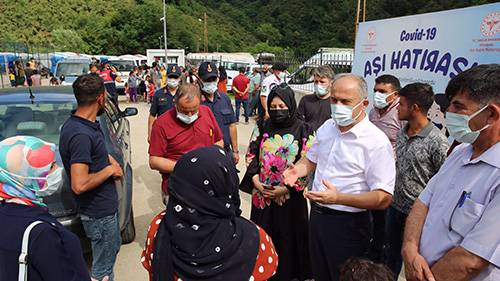 Fındık işçileri kamplarında aşılanıyor