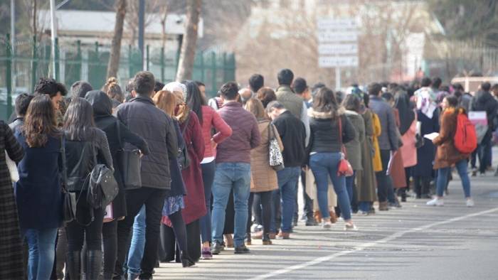 Pandemi gençleri işsizlikle vurdu