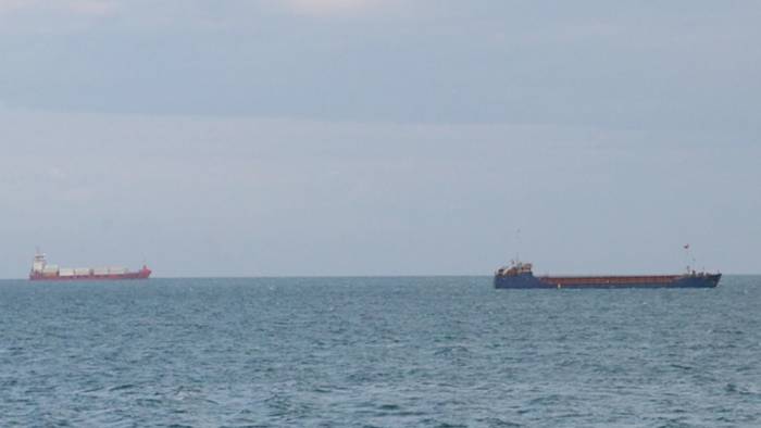  Karadeniz'de kötü hava şartları nedeniyle gemiler Samsun açıklarında bekletiliyor