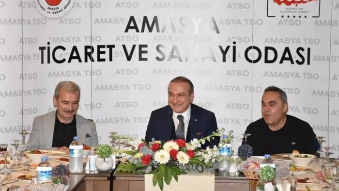 AMASYA TSO EV SAHİPLİĞİNDE BANKA MÜDÜRLERİ İLE İSTİŞARE TOPLANTISI DÜZENLENDİ