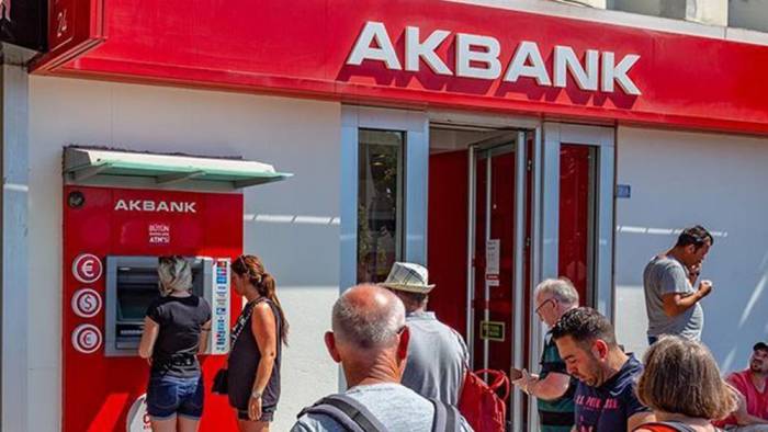 Akbank tekrar çevrim içi