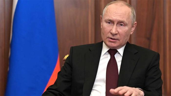 Putin: Kiev yönetimini indirin