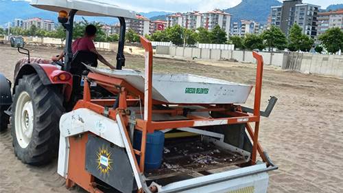 Giresun Belediyesi Plajlarda Temizlik Yaptı