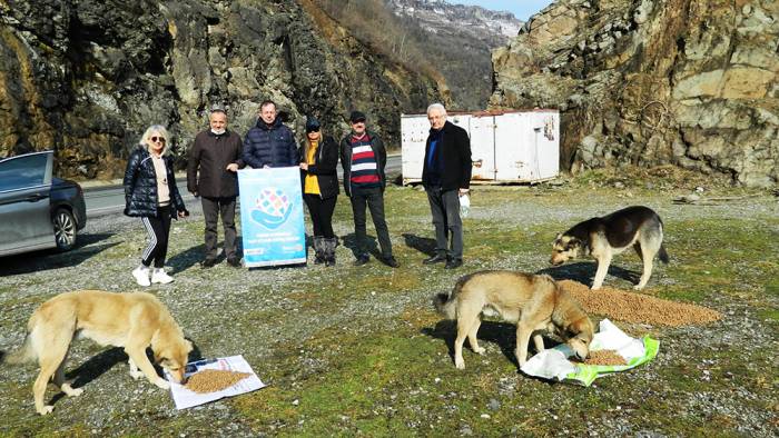 Ordu Rotary’den can dostlara mama