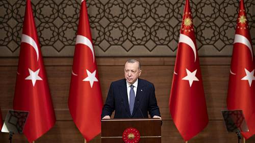 Cumhurbaşkanı Erdoğan: Kadrolu ve sözleşmeli öğretmen ayrımını ortadan kaldırıyoruz