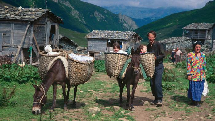 Fotoğrafçılar Borçka’yı Çektiler