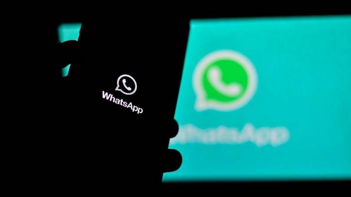 WhatsApp geri adım attı