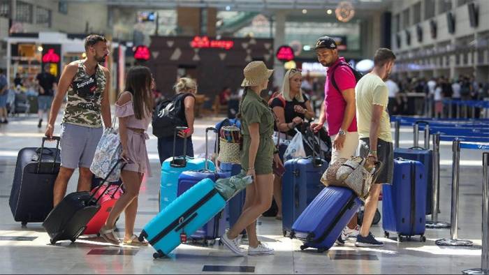 TÜİK: Yurt içinde ikamet eden 18 milyon 786 bin kişi seyahate çıktı