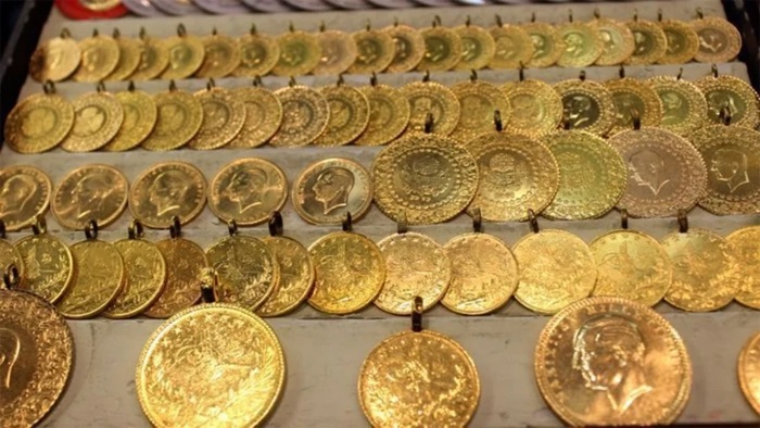 Altın Fed tutanakları öncesinde geriliyor