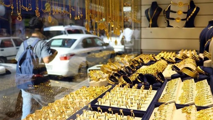 Altın fiyatları düşüyor