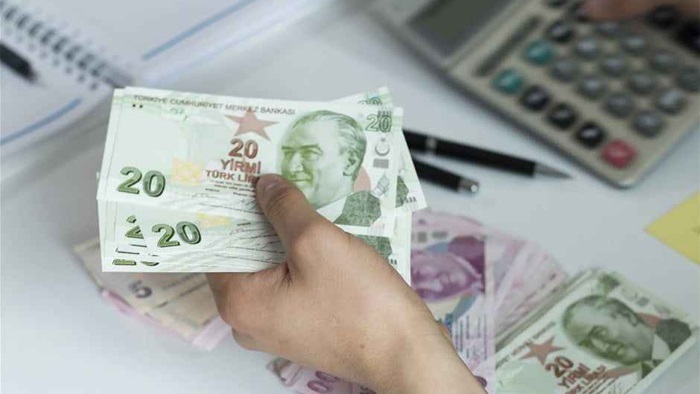 Asgari ücret 6 ayda dolar bazında %20,9 eridi