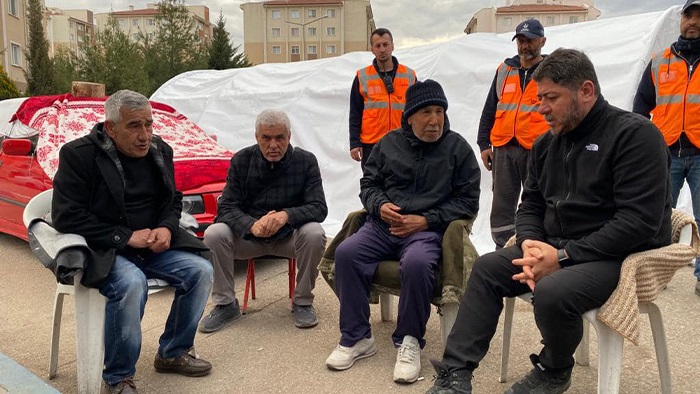 Başkan Aşkın Tören deprem bölgesindeki mesaisinde 1 ayı geride bıraktı