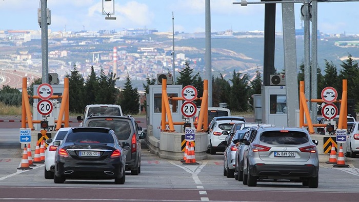 Boğaz köprüleri ve otoyol geçiş ücretleri arttı