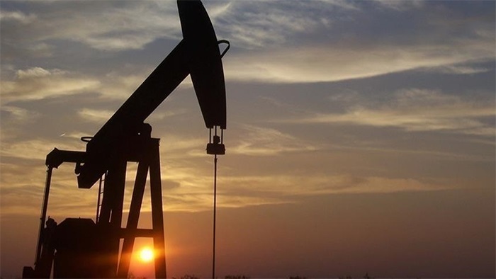 Brent petrolün varil fiyatı 80 doların altına indi