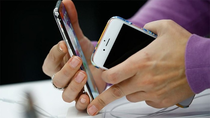 Cep telefonu aboneliğinde yeni dönem: Yabancılara özel hat, 3 ayda bir kimlik kontrolü