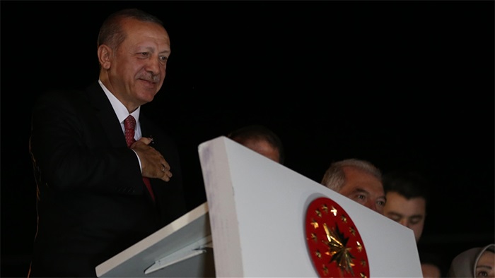 Cumhurbaşkanı Erdoğan, av sezonunu açan balıkçılara telsizden seslendi