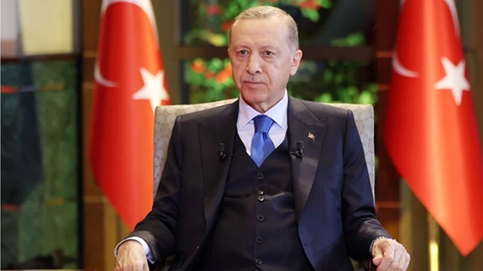 Cumhurbaşkanı Erdoğan: Deprem bölgelerindeki köy evlerinin bir kısmını bayrama yetiştirmenin gayreti içerisindeyiz