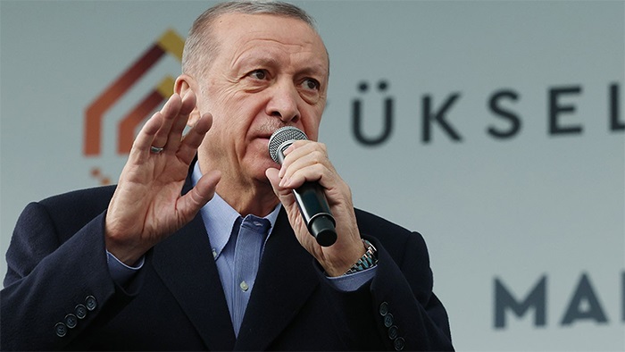 Cumhurbaşkanı Erdoğan: Faiz yükselemez, faiz devamlı düşecektir
