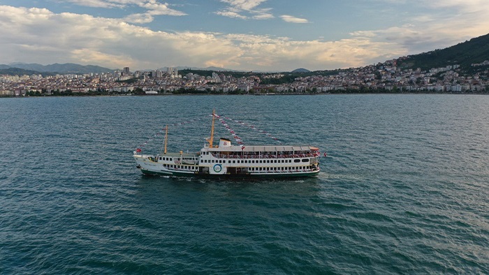 Deniz turizmine renk geldi