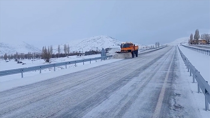 Doğu Karadeniz'de 220 köye ulaşım sağlanamıyor