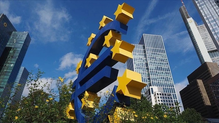 ECB’den enflasyon uyarısı: Tahminleri yukarı yönlü revize edeceğiz