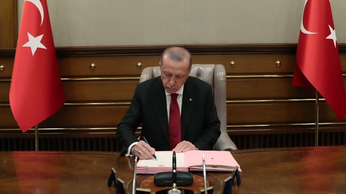 Erdoğan imzasıyla yayımlandı: Gece yarısı görevden alma ve atama kararları