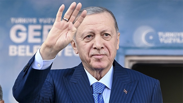 Erdoğan: Uçak gemimizin üst segmentini yapacağız