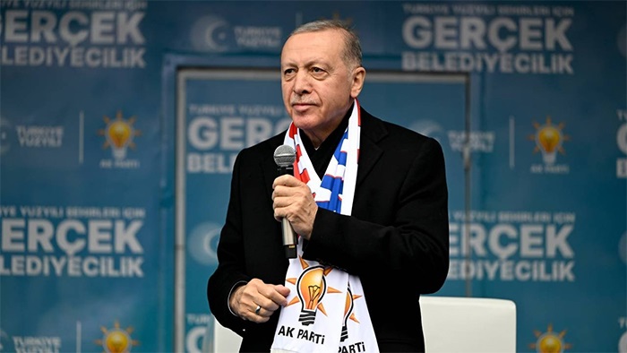 Erdoğan'dan emekliye mesaj: Sıkıntıların çözümü boynumuzun borcudur