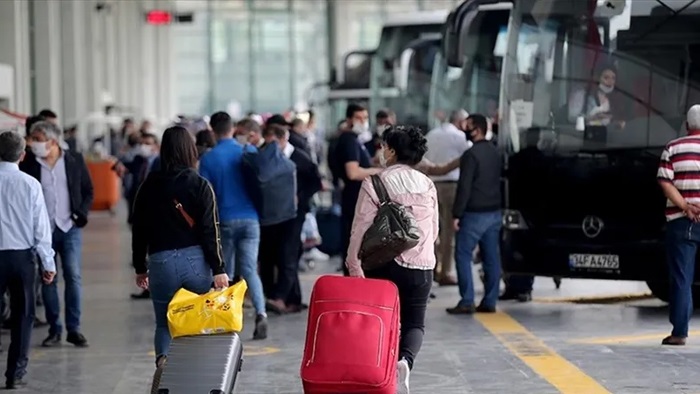 Geçen yıl 2,8 milyon kişi iller arasında göç etti