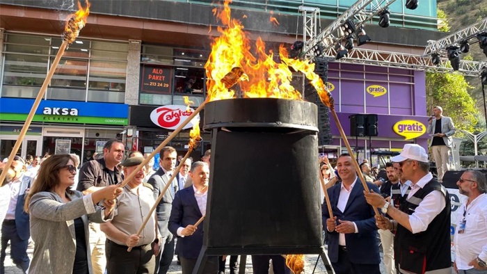 Karadeniz'in En Renkli Festivali Gümüşhane'de Başladı