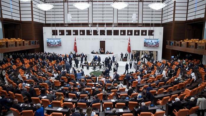 Meclis ekonomi gündemiyle bugün olağanüstü toplanıyor