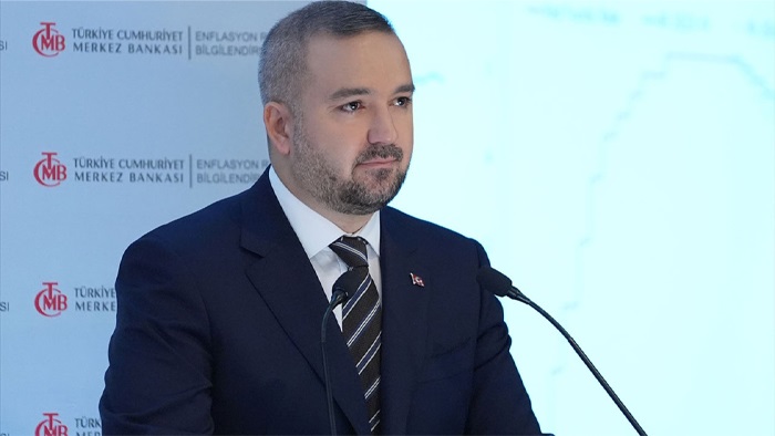 Merkez Bankası Başkanı Karahan'dan enflasyon mesajı: Ara hedefte sapma olursa 'duruş' sıkılaşacak