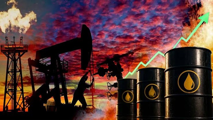 Petrol piyasasında 2027 uyarısı: JPMorgan tahminlerini düşürdü