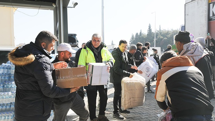 Sakarya 30 bin gıda kolisini deprem bölgesine ulaştıracak