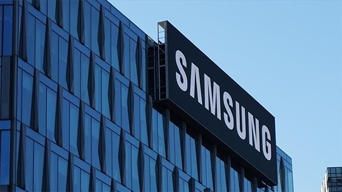Samsung’un çiplerde karı düştü