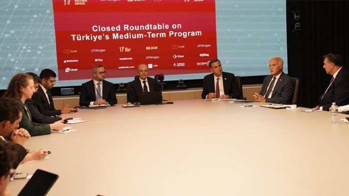 Şimşek ve Karahan, New York'ta yatırımcılarla görüştü