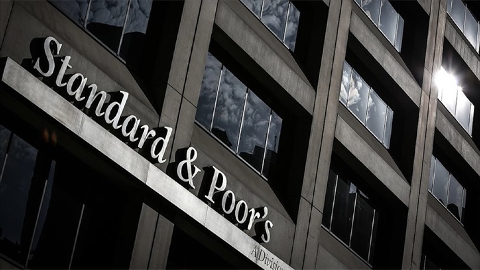 S&P: Gelişen piyasalarda finansal koşullar sıkılaşıyor