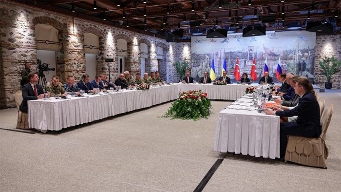 Türkiye, Rusya ve Ukrayna heyetlerinin kritik görüşmeleri sona erdi!