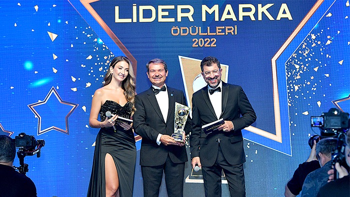 VanCat’e ikinci kez “Yılın Lider Markası” ödülü!