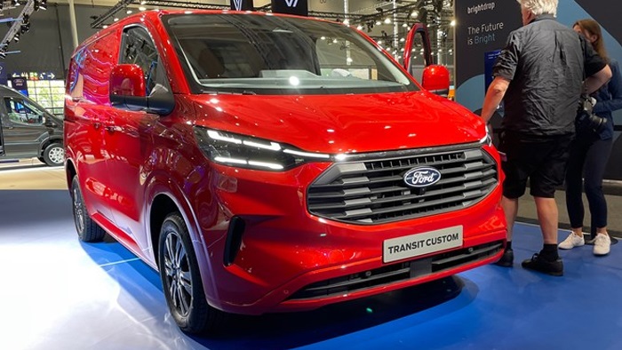 Yeni Nesil Ford Transit Custom, 2024'ün Uluslararası Yılın Ticari Aracı Seçildi