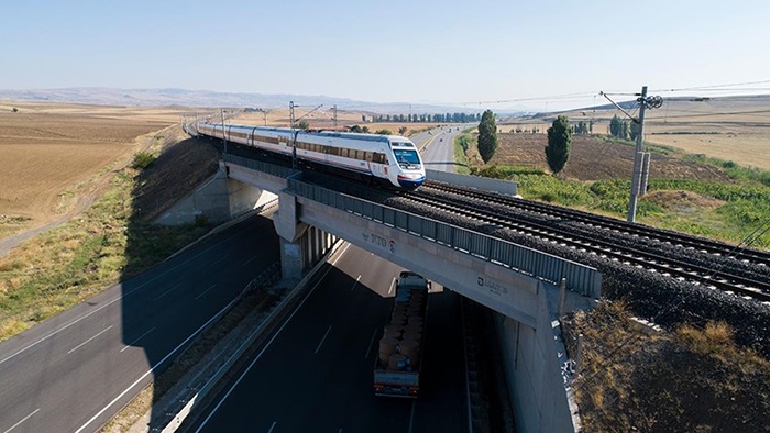 Yerli üretim demiryolu araçlarına destek